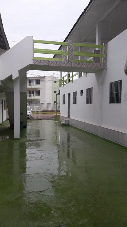 Pousada Verdes Mares Guaratuba Exterior photo